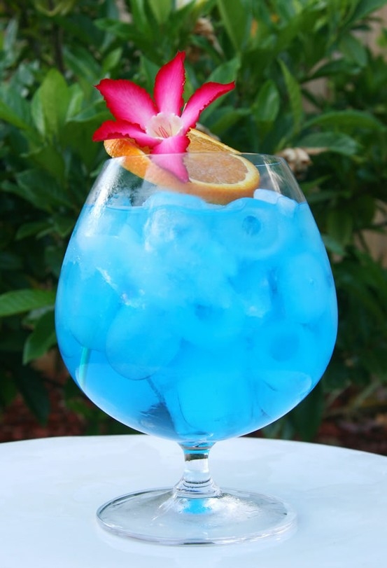 Blue Hawaii Cocktail